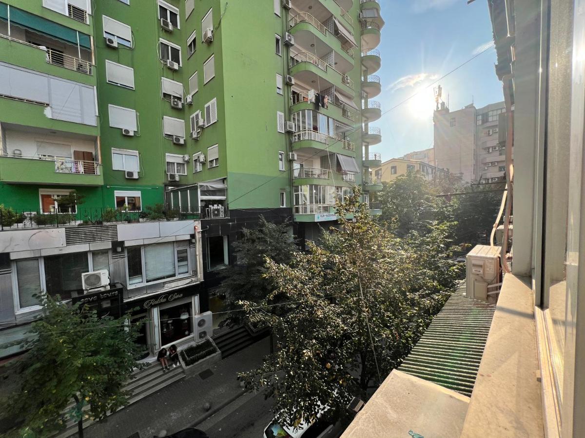 Enzo Rooms & Apartment Blloku Tirana Exterior photo