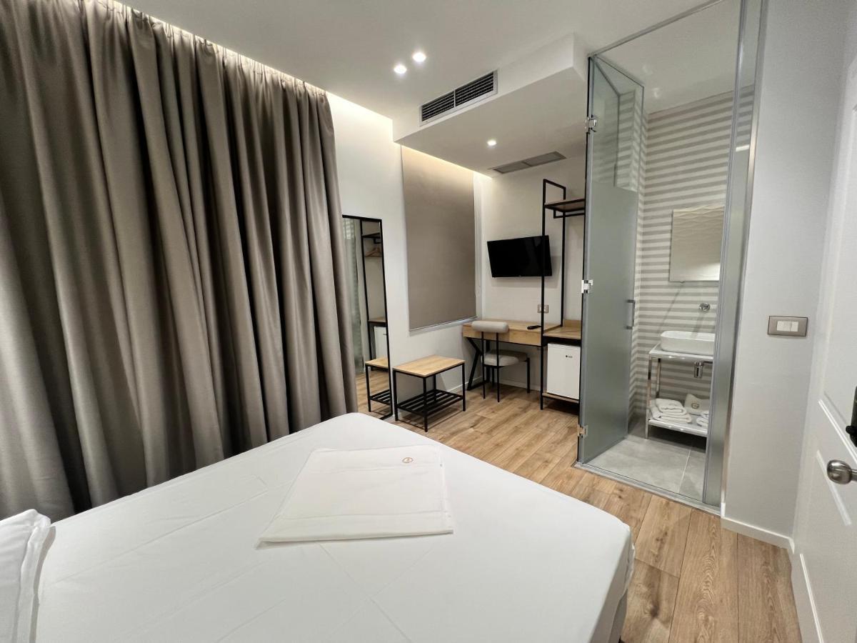 Enzo Rooms & Apartment Blloku Tirana Exterior photo