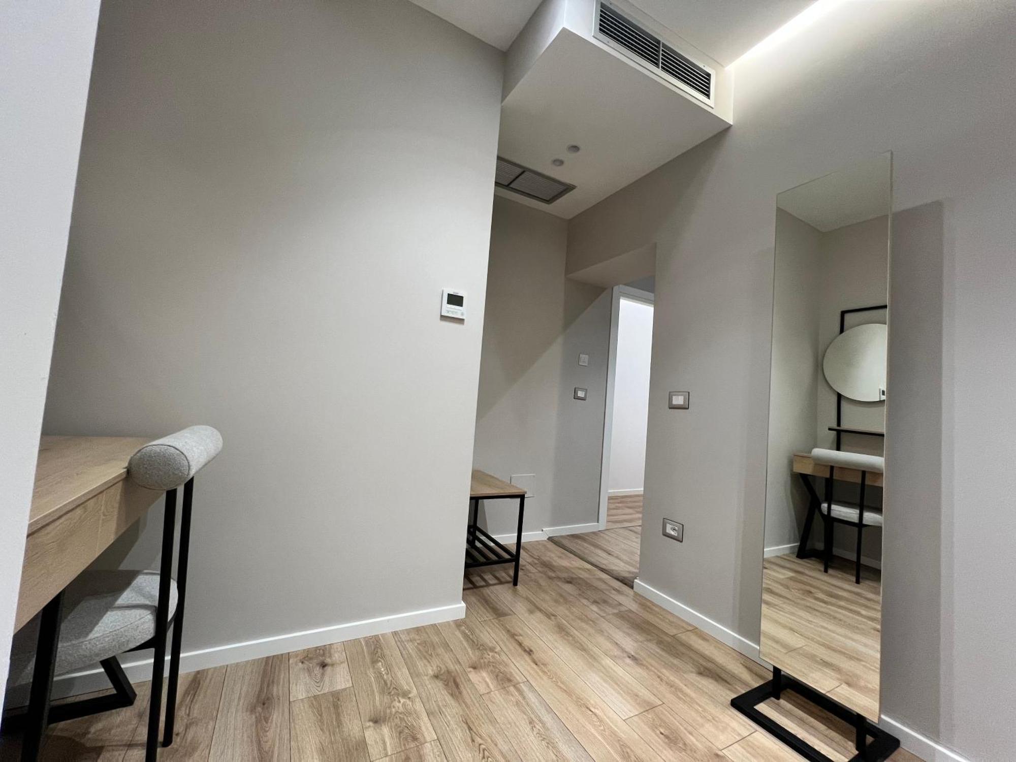 Enzo Rooms & Apartment Blloku Tirana Exterior photo